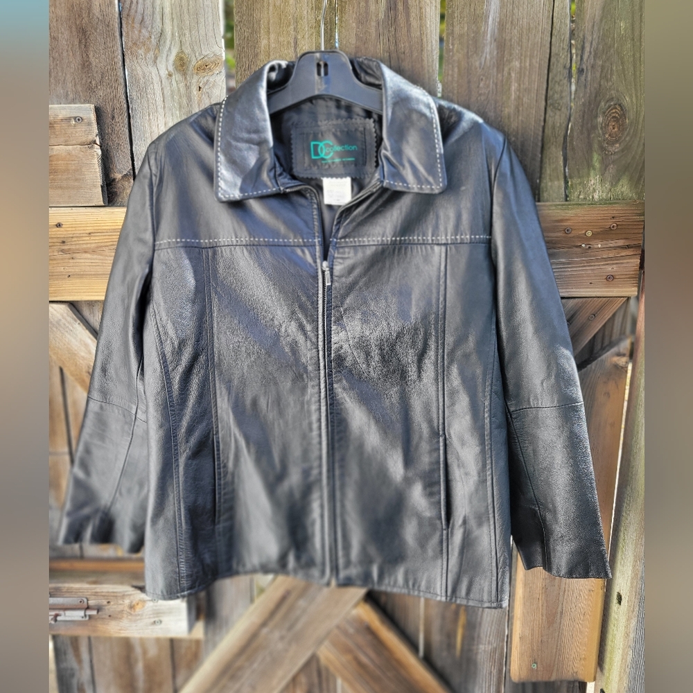 Vintage Ladies DC Collection leather jacket size XL made in Canada